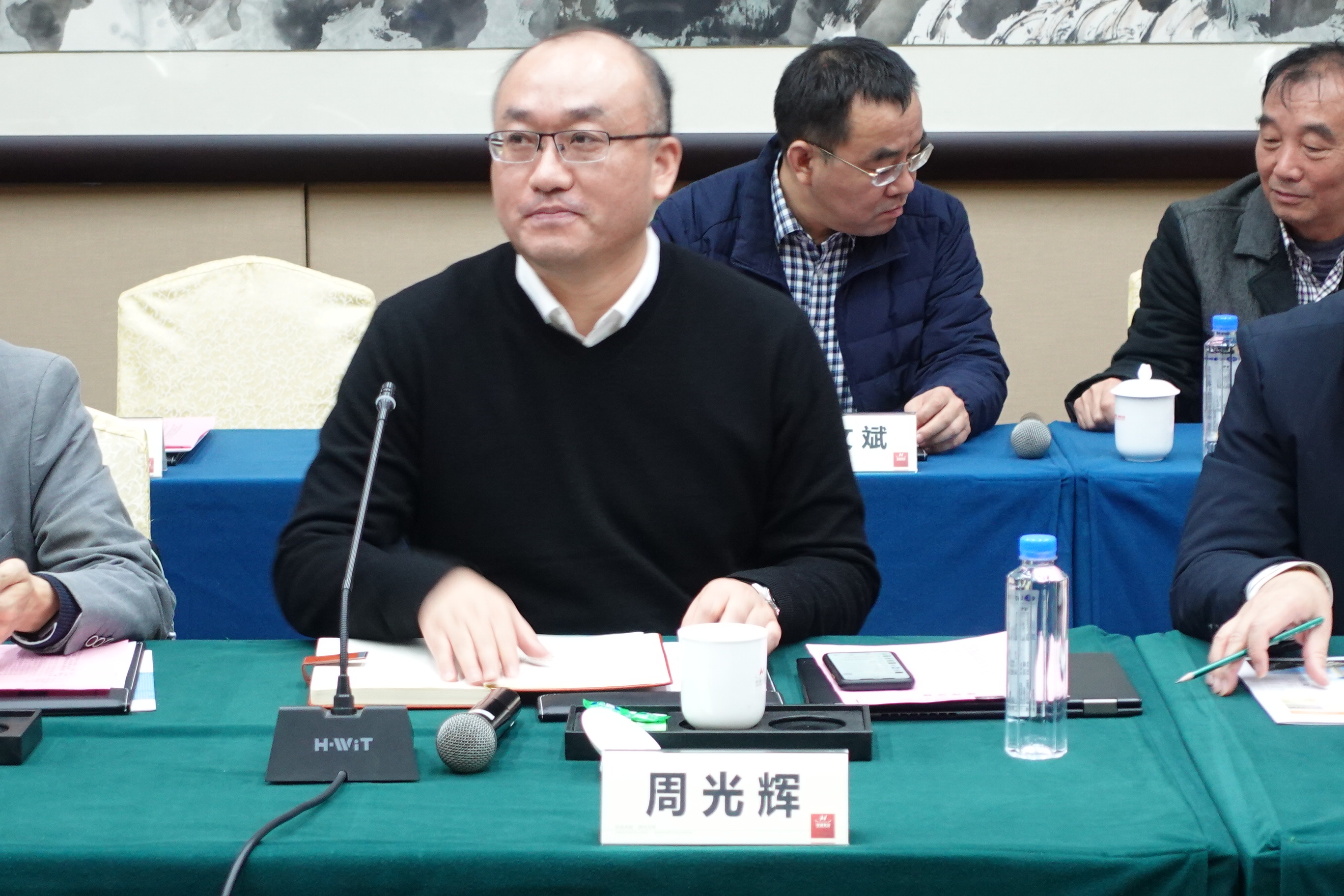 西交大高端裝備研究院蒞臨亨通參觀交流——智改數(shù)轉，同享共筑(圖2)